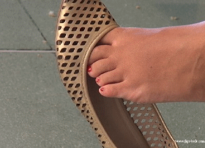 CANDID SHOEPLAY BALLET FLATS AND FLIP FLOPS 4
