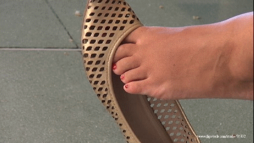 CANDID SHOEPLAY BALLET FLATS AND FLIP FLOPS 4