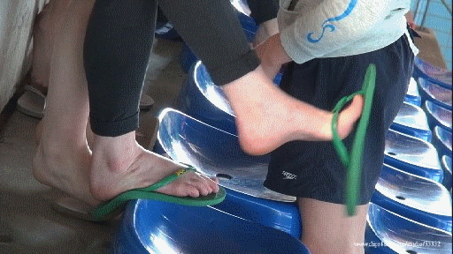 CANDID SHOEPLAY FLIP FLOPS 36