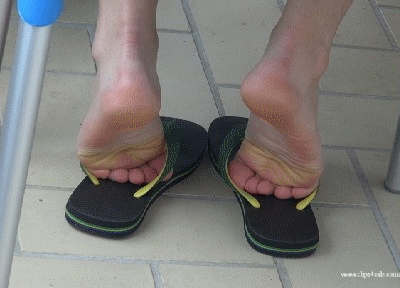 CANDID SHOEPLAY FLIP FLOPS 38