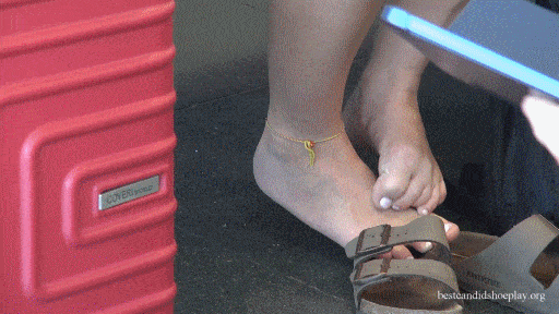 CANDID SHOEPLAY BIRKENSTOCK SOLES AND MASSAGE 1